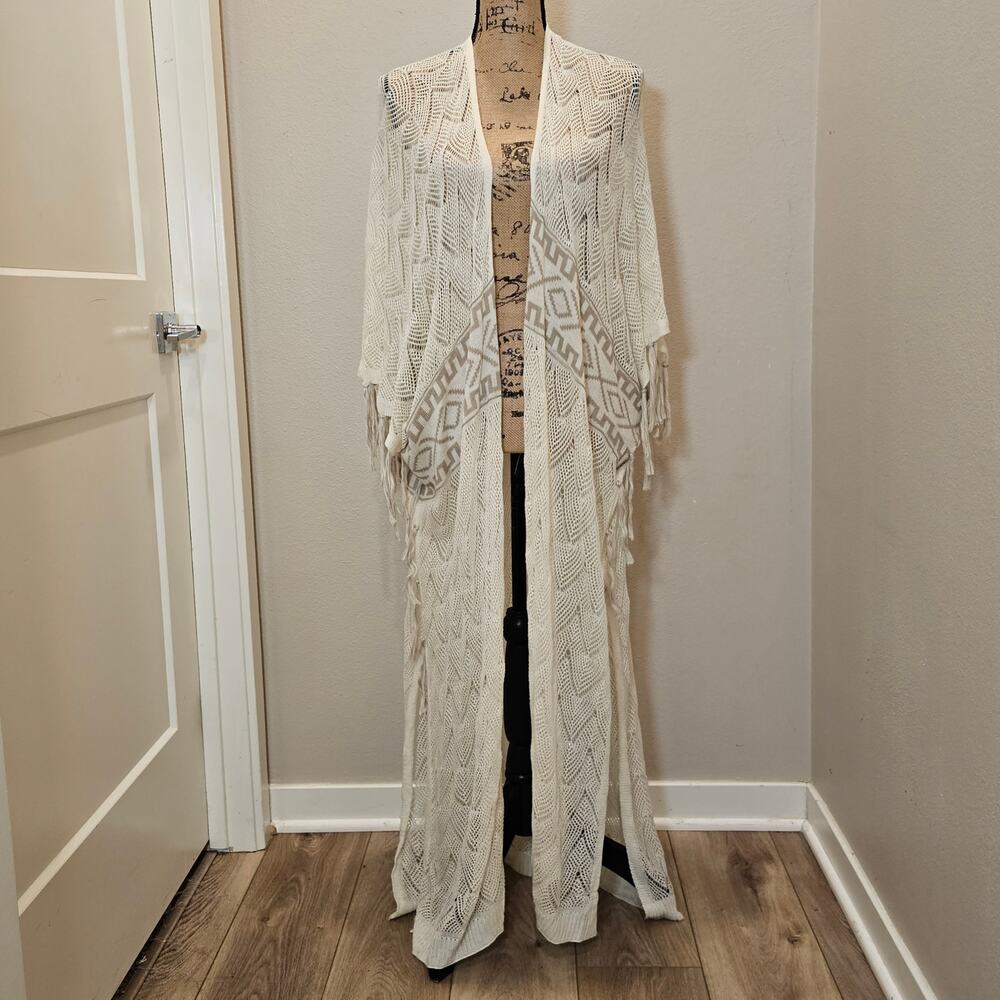 Saks Fifth Avenue Women's Crochet Fringe Cardigan Robe Size OS/TU - Picture 1 of 9